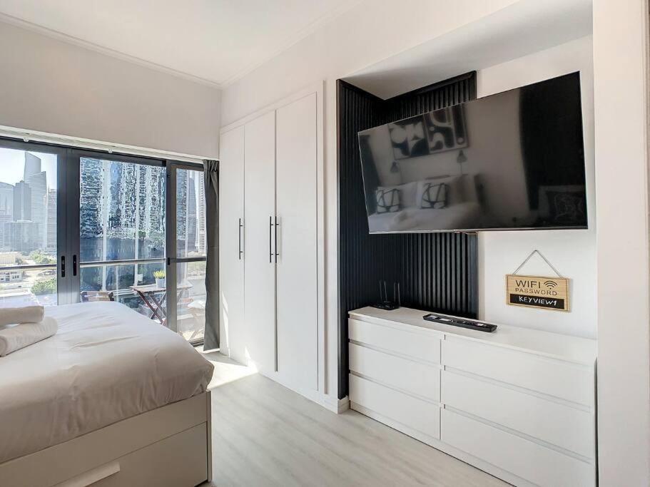 Luxury Modern Studio In Jlt With Amazing View & Rooftop Pool - Sleeps 3 迪拜 外观 照片