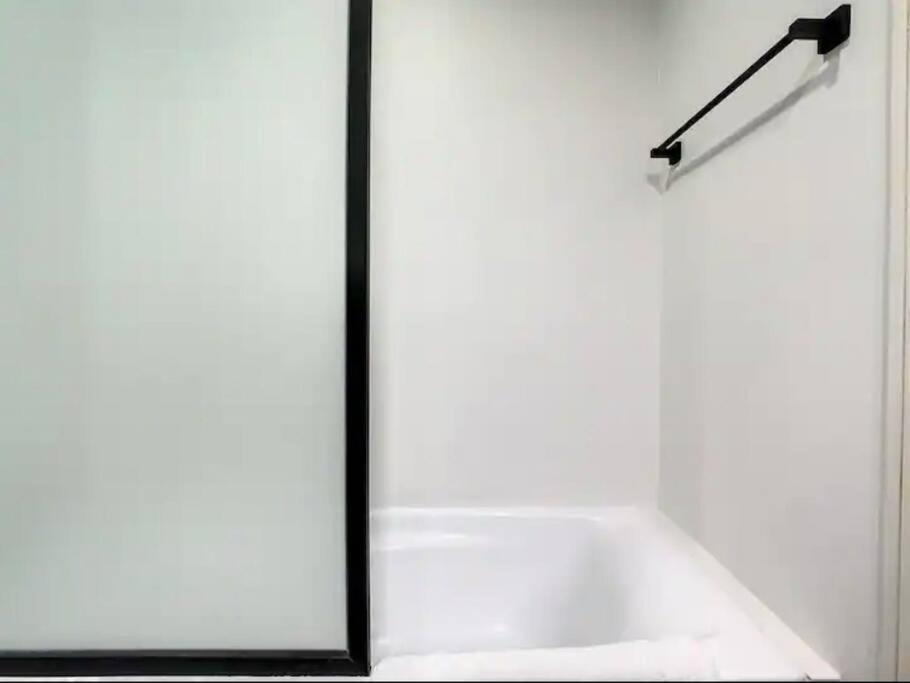 Luxury Modern Studio In Jlt With Amazing View & Rooftop Pool - Sleeps 3 迪拜 外观 照片