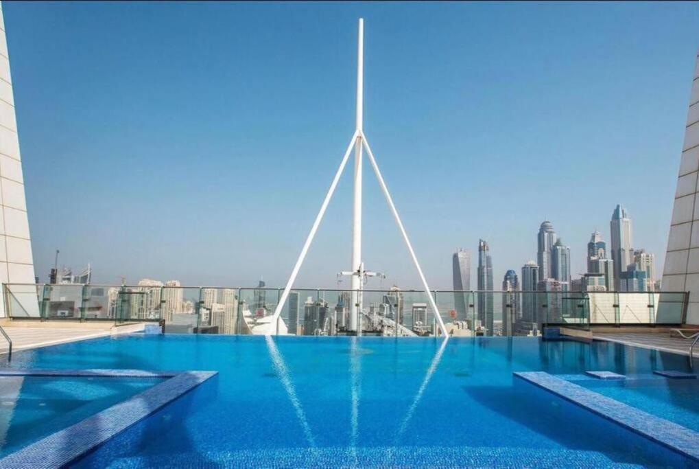 Luxury Modern Studio In Jlt With Amazing View & Rooftop Pool - Sleeps 3 迪拜 外观 照片