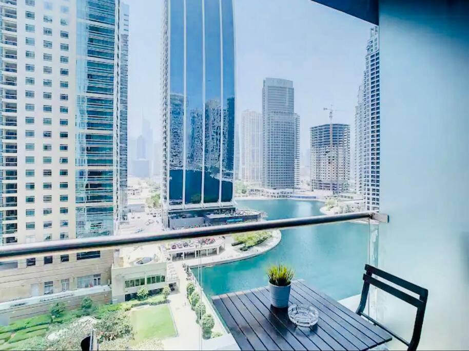 Luxury Modern Studio In Jlt With Amazing View & Rooftop Pool - Sleeps 3 迪拜 外观 照片